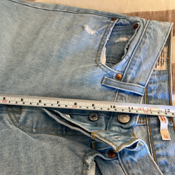 Levi's Premium Wedgie Straight Luxor
Again Light Wash Size 27 Straight Leg ankle - Picture 11 of 15